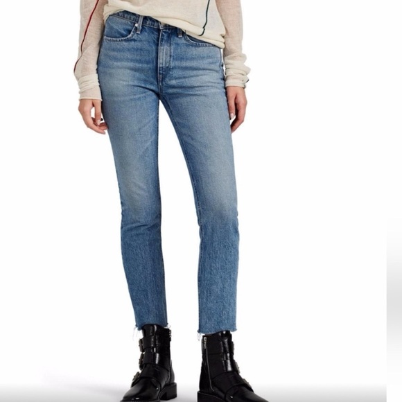 Rag & Bone Farrah Ankle Cigarette Straight
Jeans Size 27 $248 - Picture 1 of 7